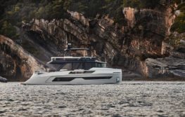 Explorer Motor Yachts 62 2020